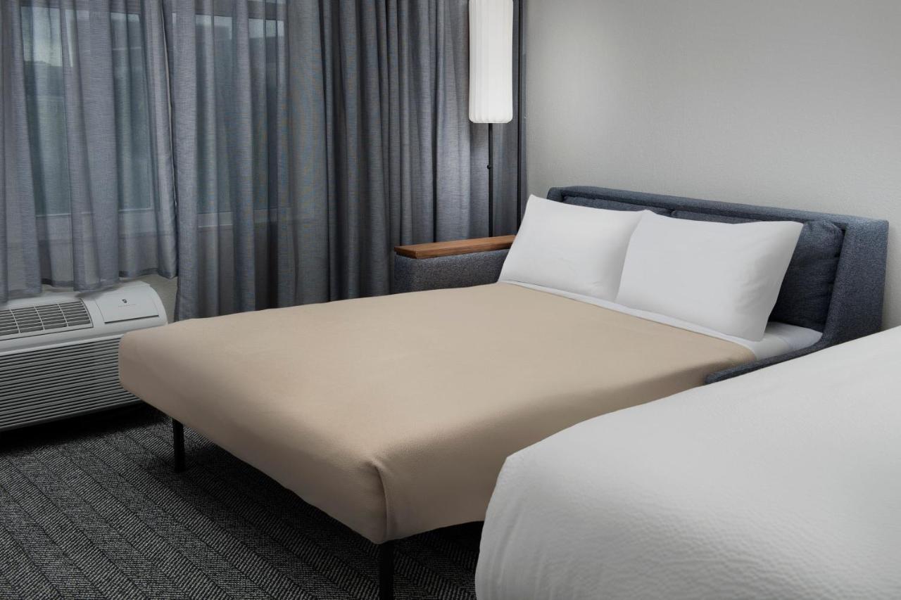 Courtyard By Marriott Savannah Downtown - Historic District Buitenkant foto