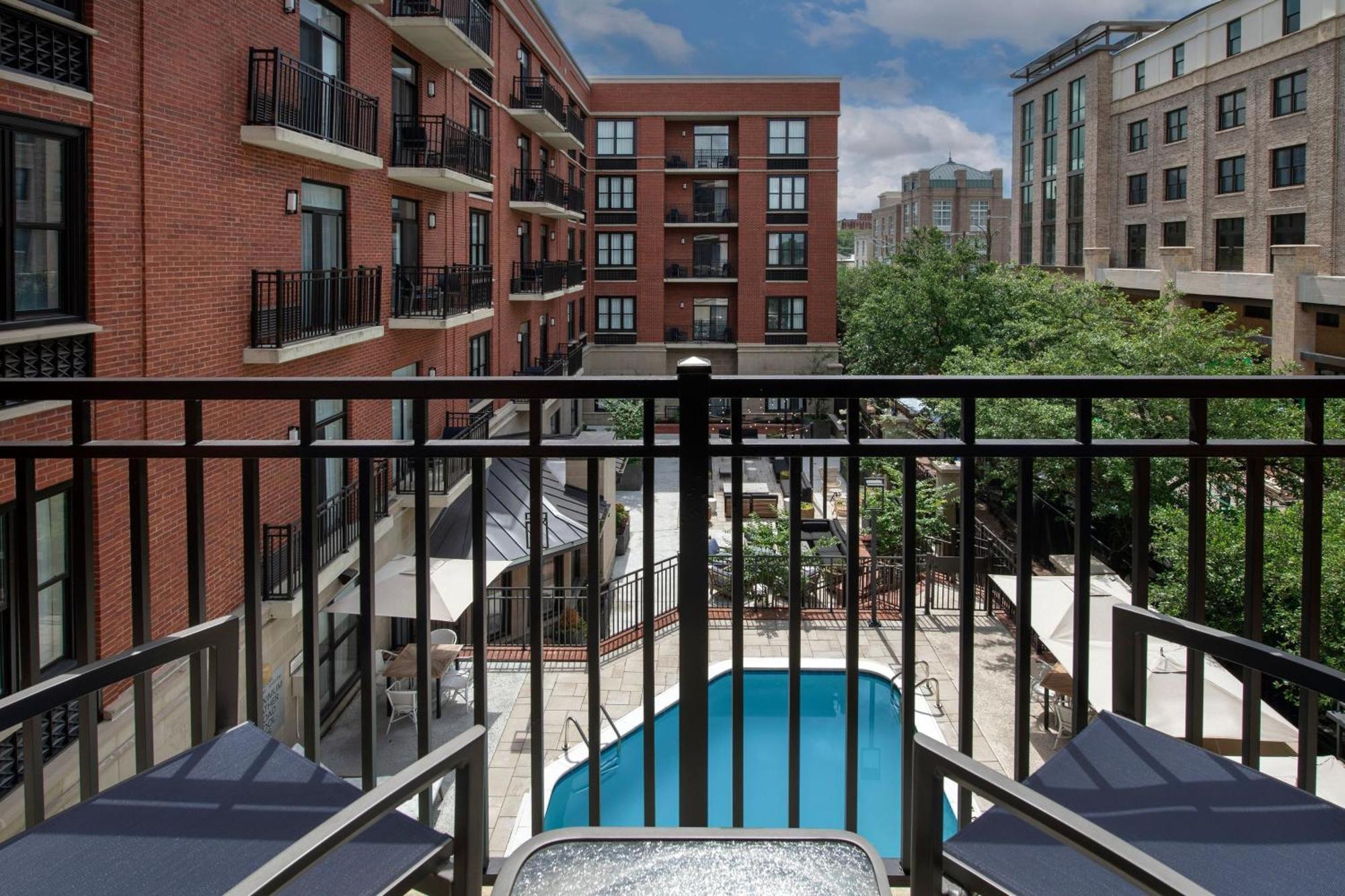 Courtyard By Marriott Savannah Downtown - Historic District Buitenkant foto