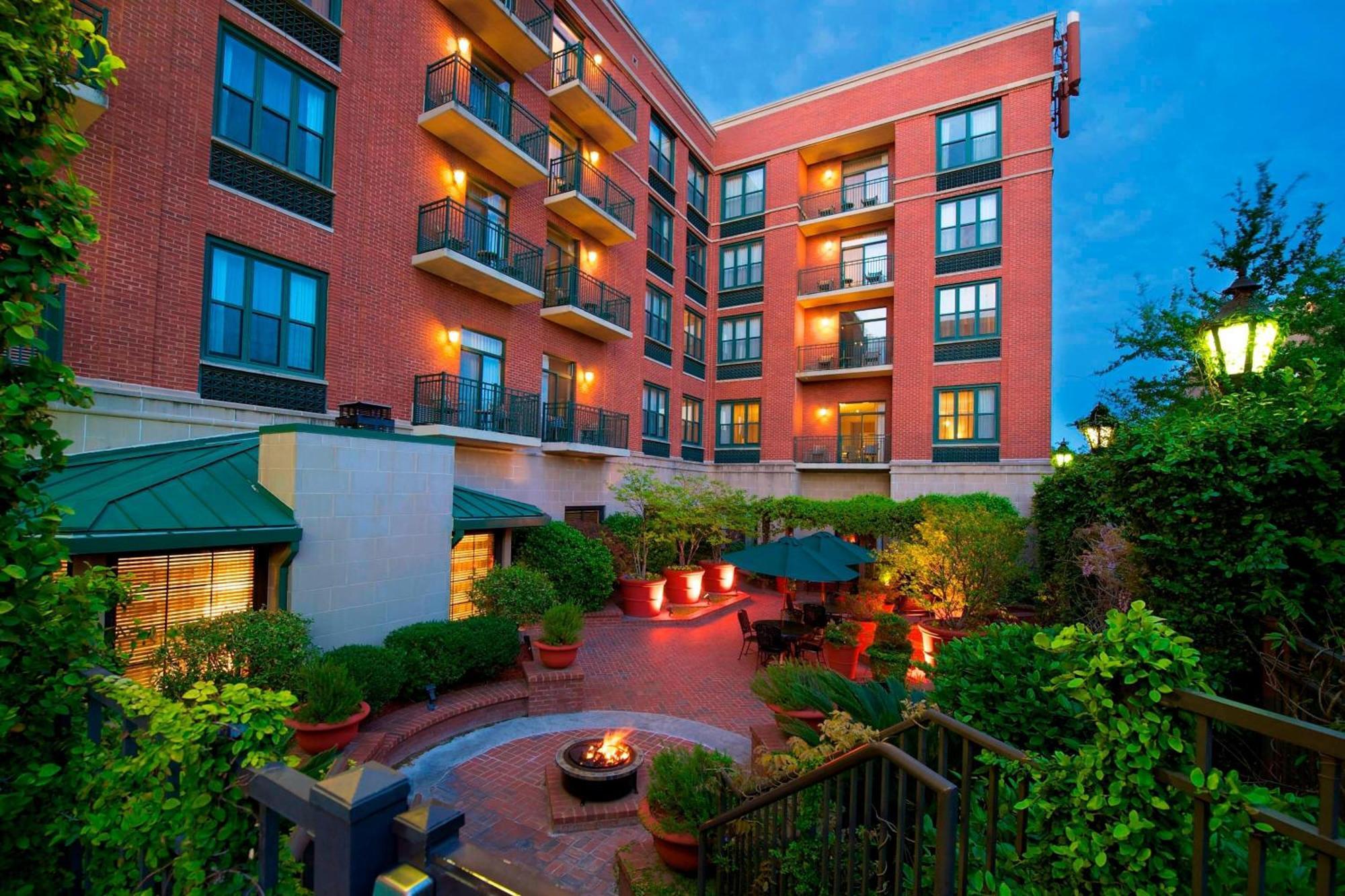 Courtyard By Marriott Savannah Downtown - Historic District Buitenkant foto